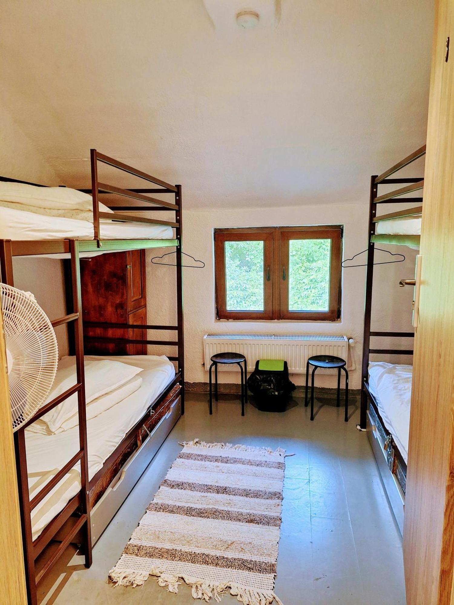Downtown Hostel *